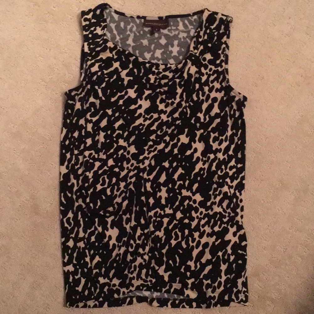Black and Tan patterned shell